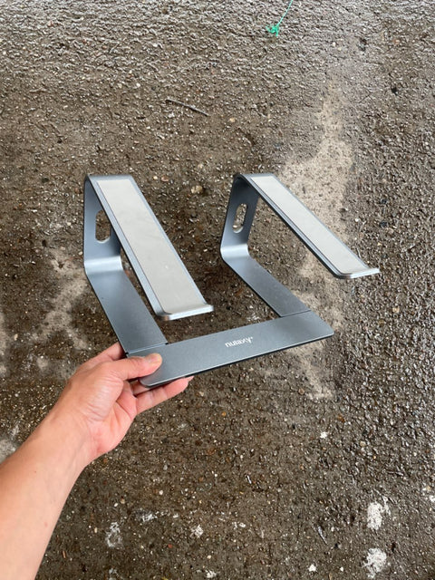 Nulaxy Laptop Stand