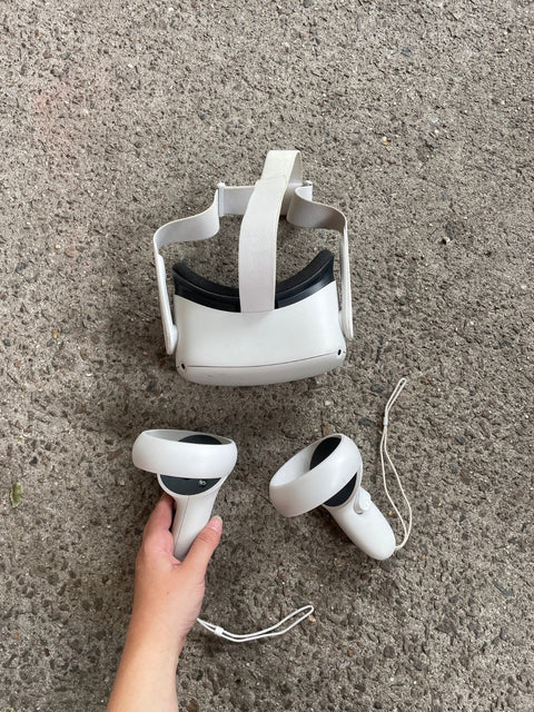 Oculus VR Headset And Controllers, Untested But Good Condition