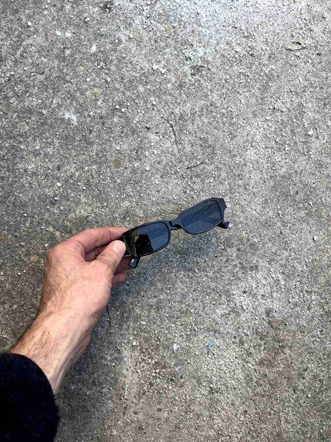 On Trend Black Sunglasses