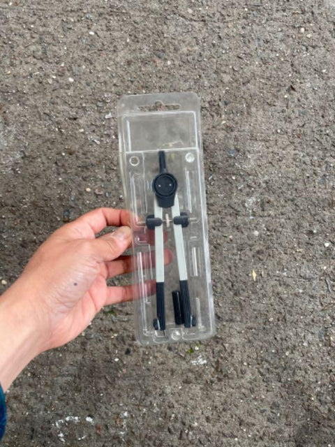 Packaged Geometry Compass
