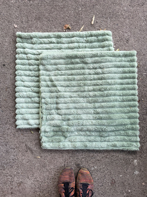 Plush Green Pillow Set, 23.5x23.5"