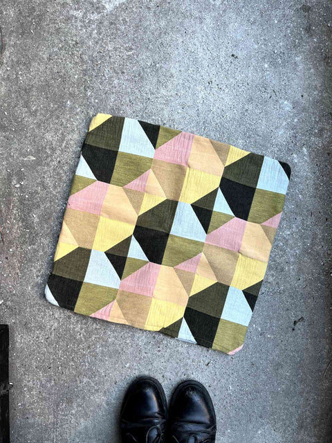 Pretty Cushion Cover, 17x17"