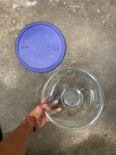 Pyrex Glass Mixing Bowl, 2.5 QT