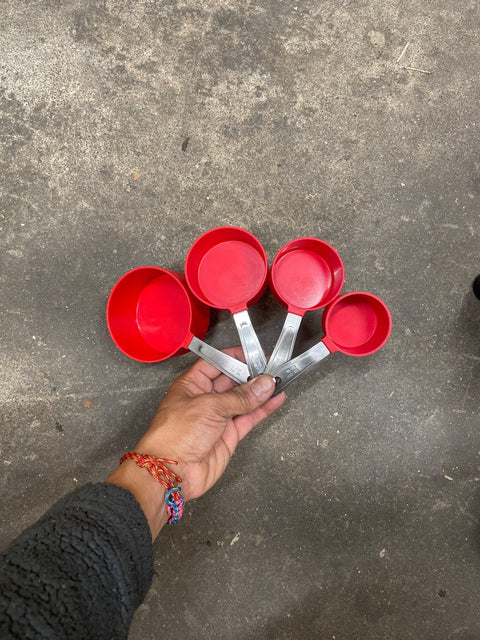 Red Measuring Cups Set