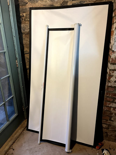 Retractable 16:9 Projector Screen, W60"