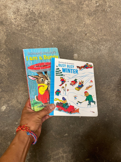 Richard Scarry's I Am A Bunny