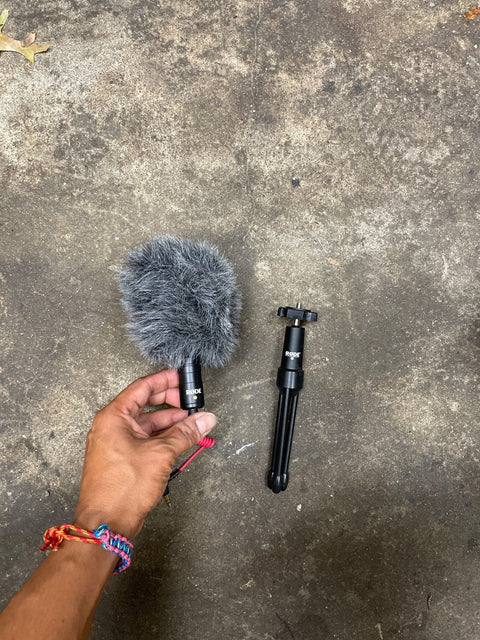 Rode Microphone And Tripod, Untested