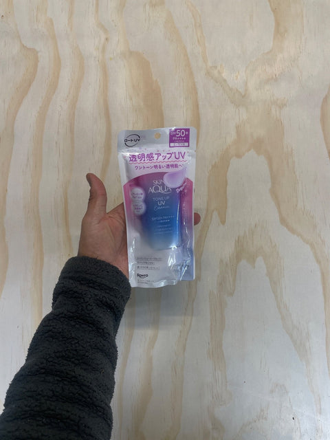 Rohto Skin Aqua Essence