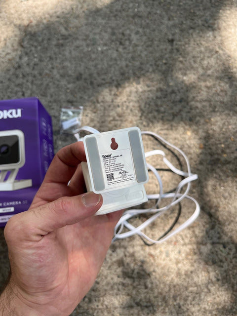 Roku Indoor Camera SE, Great Condition Turns On Untested Otherwise