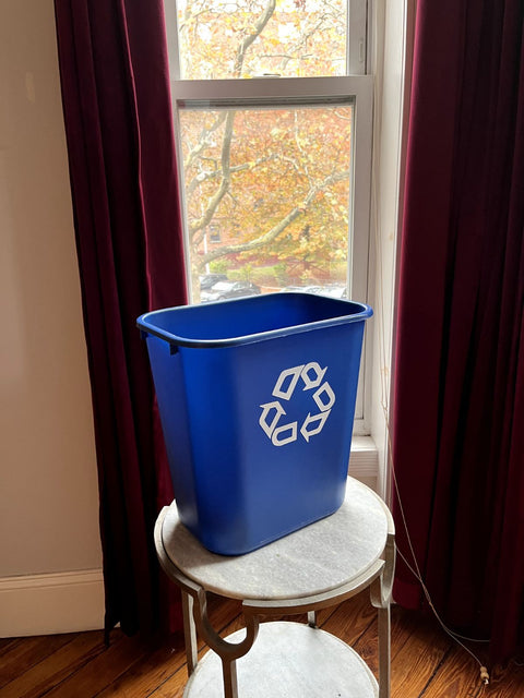 Rubbermaid Deskside Recycling Container