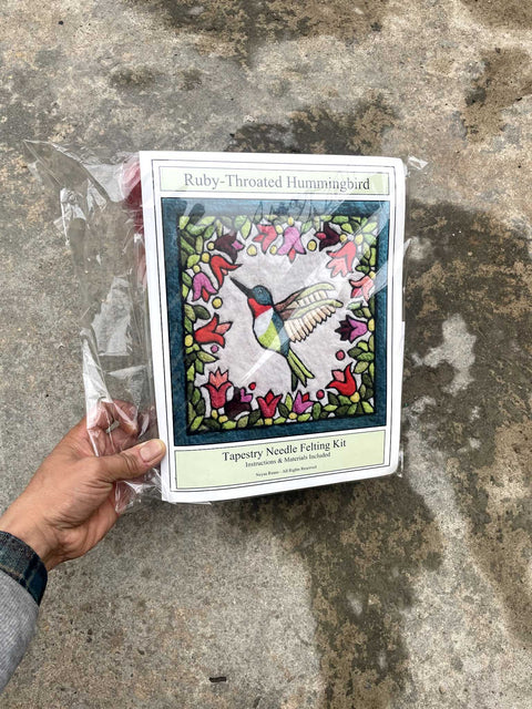 Ruby-Throated Hummingbird Kit