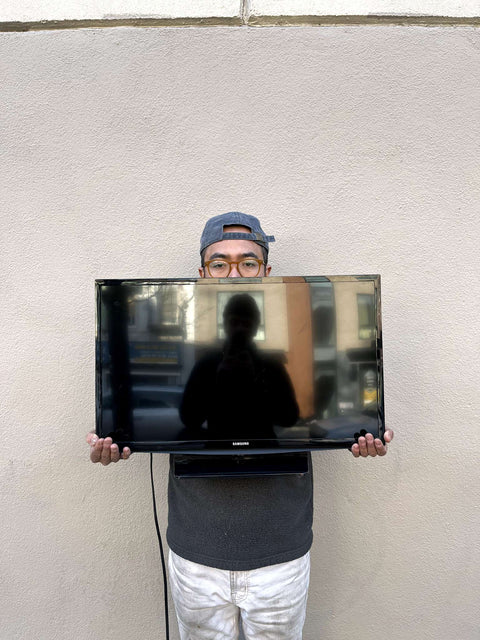 Samsung 28” 720p LED TV (UN28H4000)
