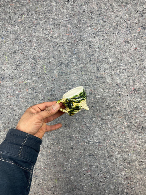 Shell-shaped Ceramic Espresso Cup