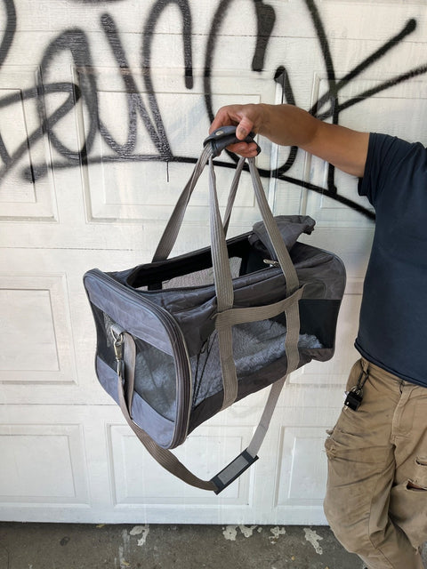 Sherpa Original Deluxe Pet Carrier