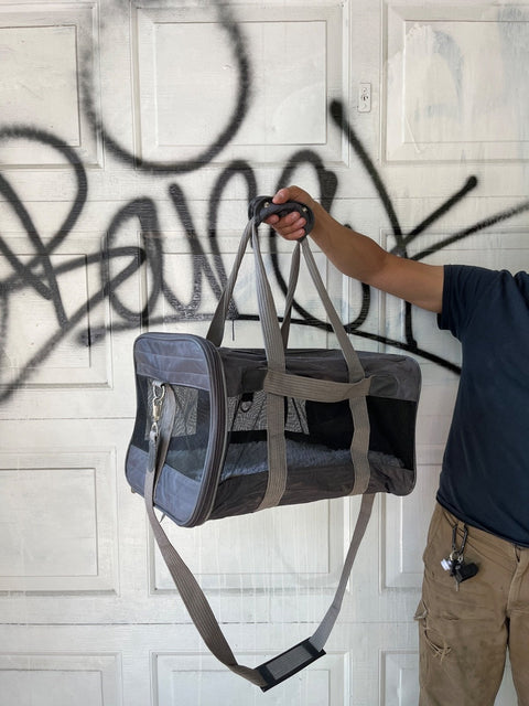 Sherpa Original Deluxe Pet Carrier
