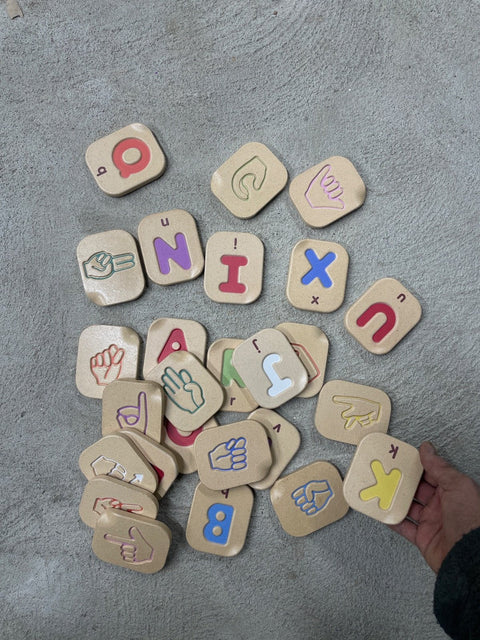 Sign Language Learning Tiles