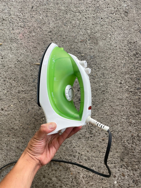 Silhouette Green Iron
