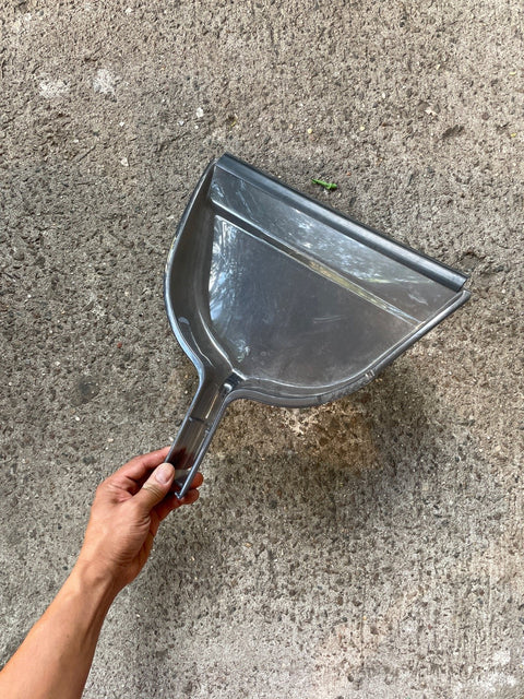 Simple Dustpan