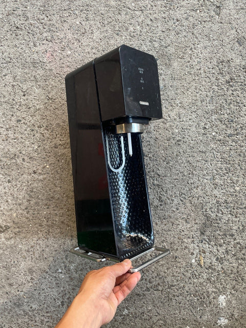SodaStream, Has Gas Needs a Bottle