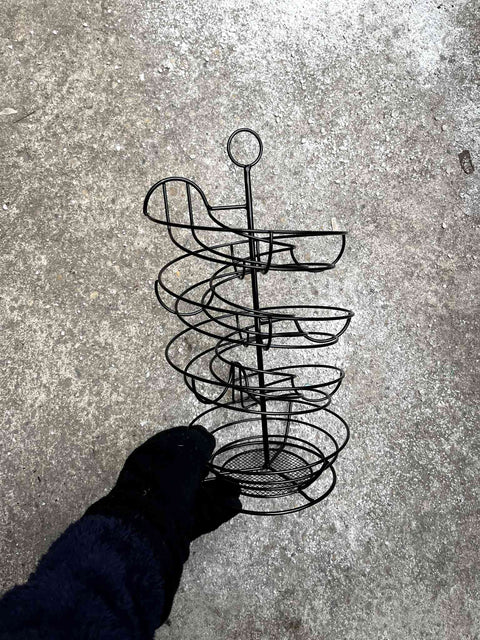 Spiral Wire Eggs Dispenser