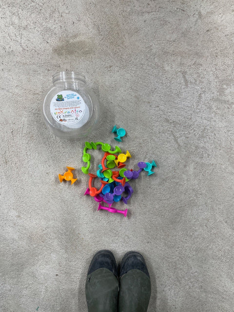 Squigz Suction Toy