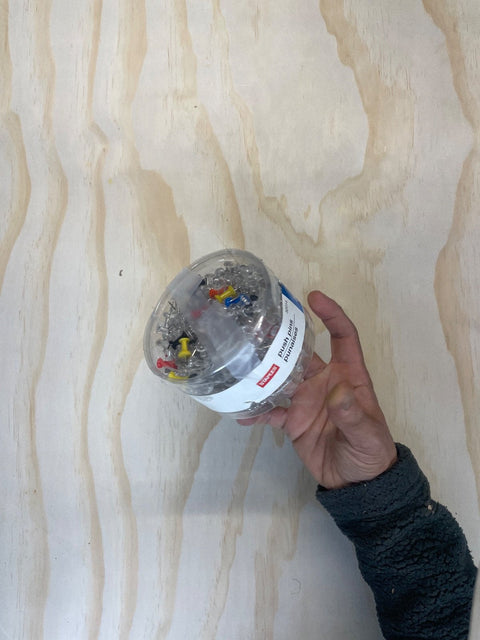 Staples Push Pins