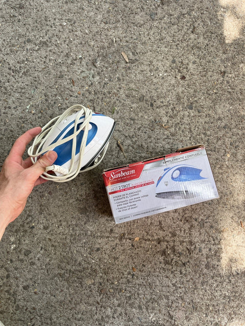 Sunbeam Hot 2 Trot Super Compact Iron
