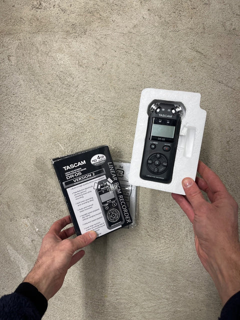 TASCAM DR-05 Recorder