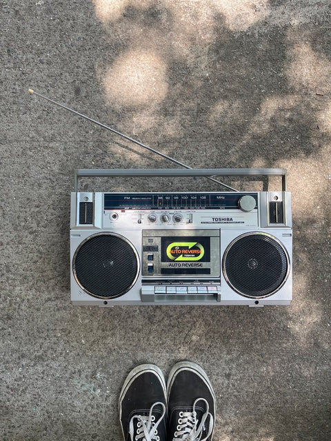 Toshiba Boombox, Batteries Powered