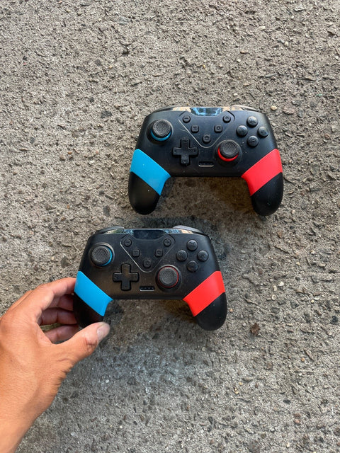 Two Voyee Gaming Controllers