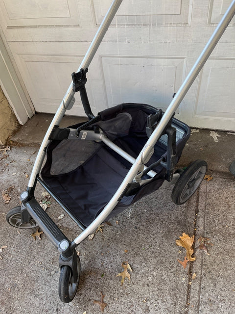 UPPAbaby Cruz Stroller Frame In Good Condition