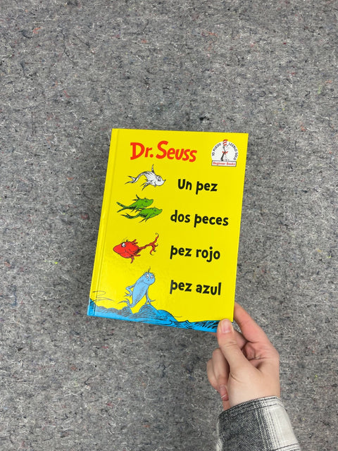 Un Pez Dos Peces Book