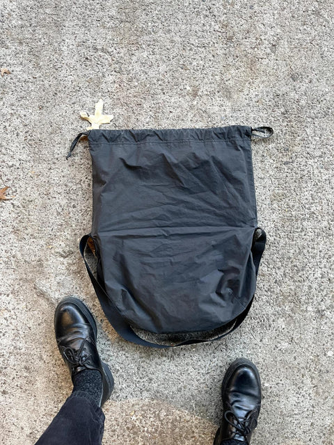 Uniqlo U Drawstring Shoulder Bag