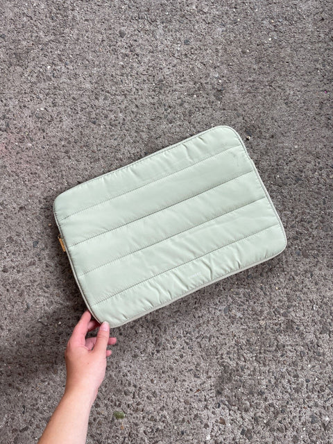 Vandel Quilted Laptop Sleeve