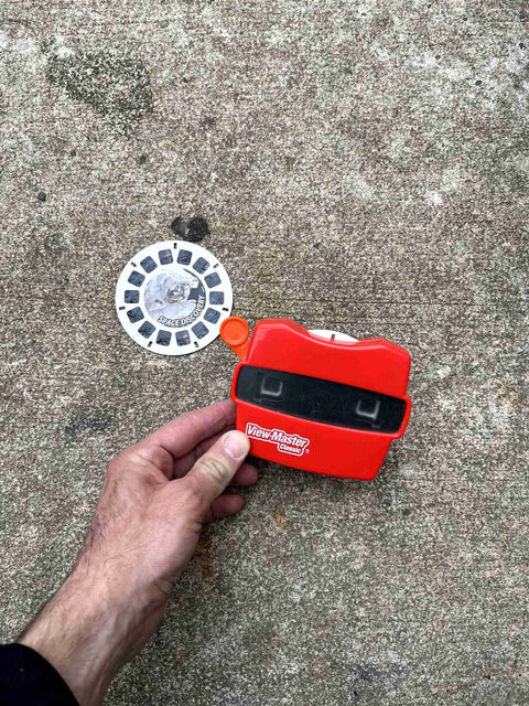 View-Master Classic Toy With Space Discovery Reels