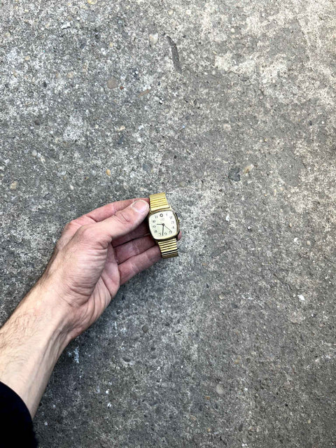 Vintage Timex Q Watch, Needs Battery