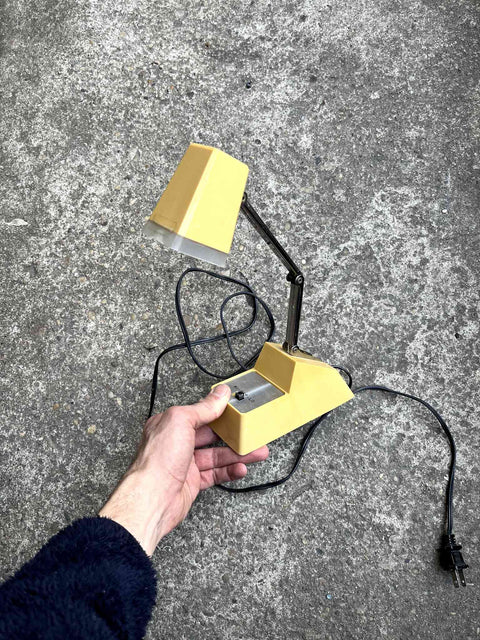 Vintage Windsor Folding Pyramid Desk Lamp In Good Condition