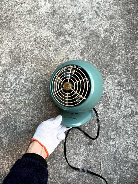 Vornado Retro Desk Fan, Very Silent Too