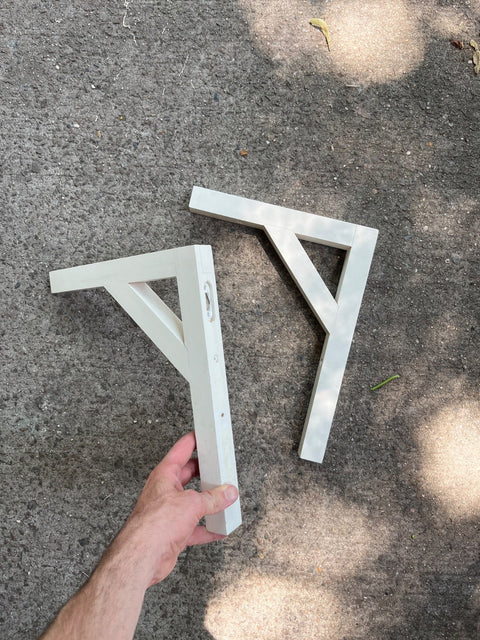 White Shelf Brackets, 10x13"