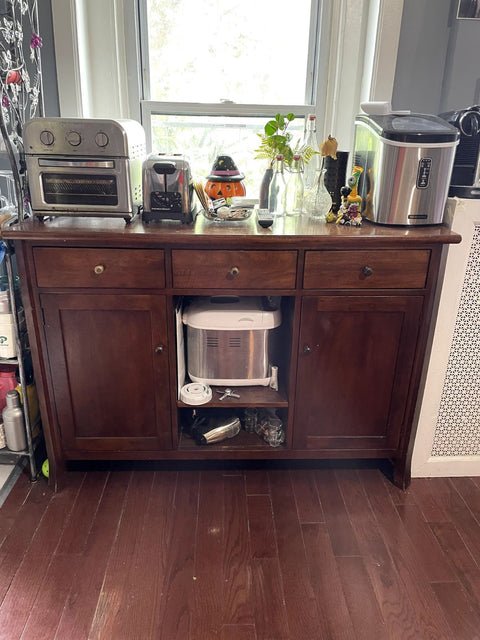 Wooden Credenza, 50x36x20"