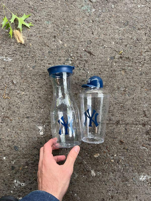 Yankees Pitcher  Cup Set