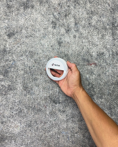 TikTok Clip-On Ring Light, AAA Battery