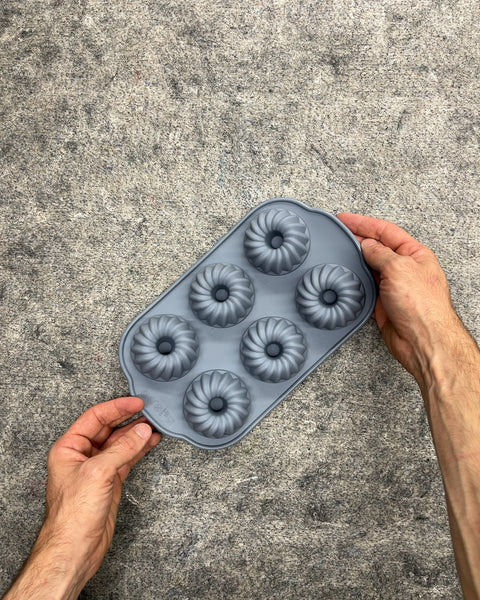 Grey Silicone 6-Cavity Mini Bundt Cake Pan