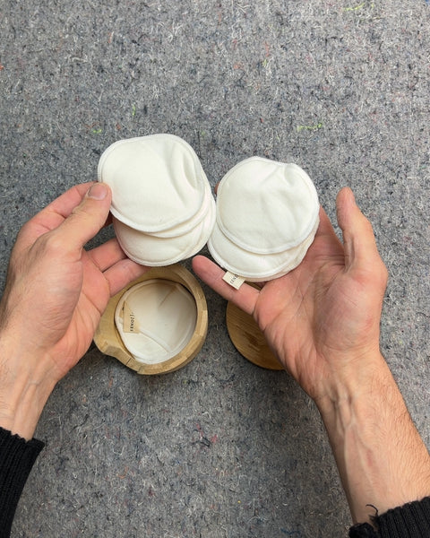 Nash + Jones Reusable Cotton Rounds with Bamboo Holder