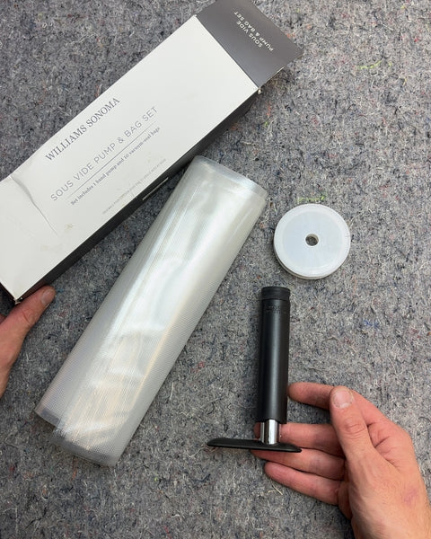 Williams Sonoma Sous Vide Pump & Bags Set