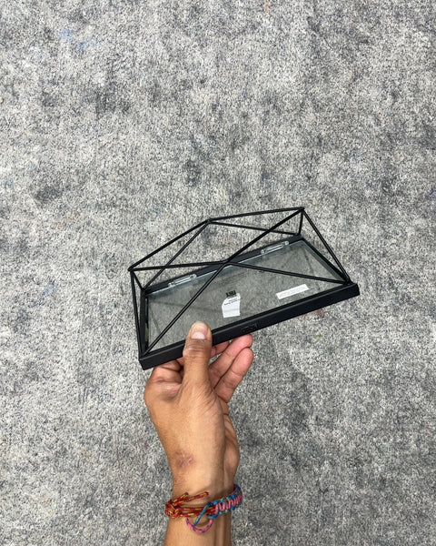 Umbra Sung Wook Park Prisma Floating Picture Frame