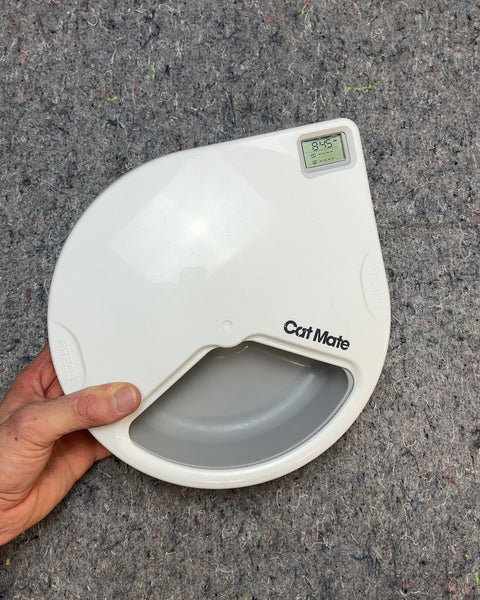Cat Mate C300 Three-Meal Automatic Pet Feeder