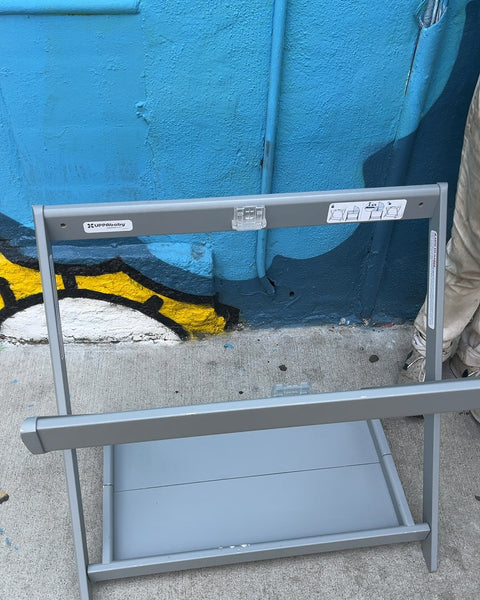 UPPAbaby Baby Bassinet & Stand In Great Condition