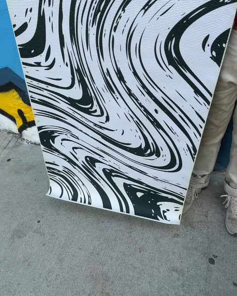 Black and White Swirl Pattern Gym Mat