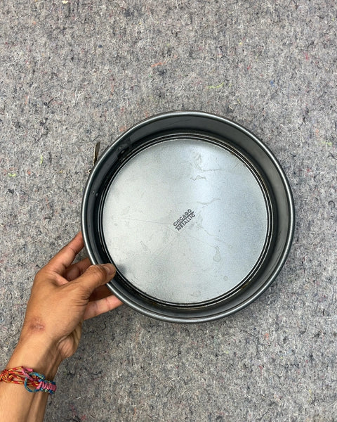 Chicago Metallic Round Springform Pan, 9.5"